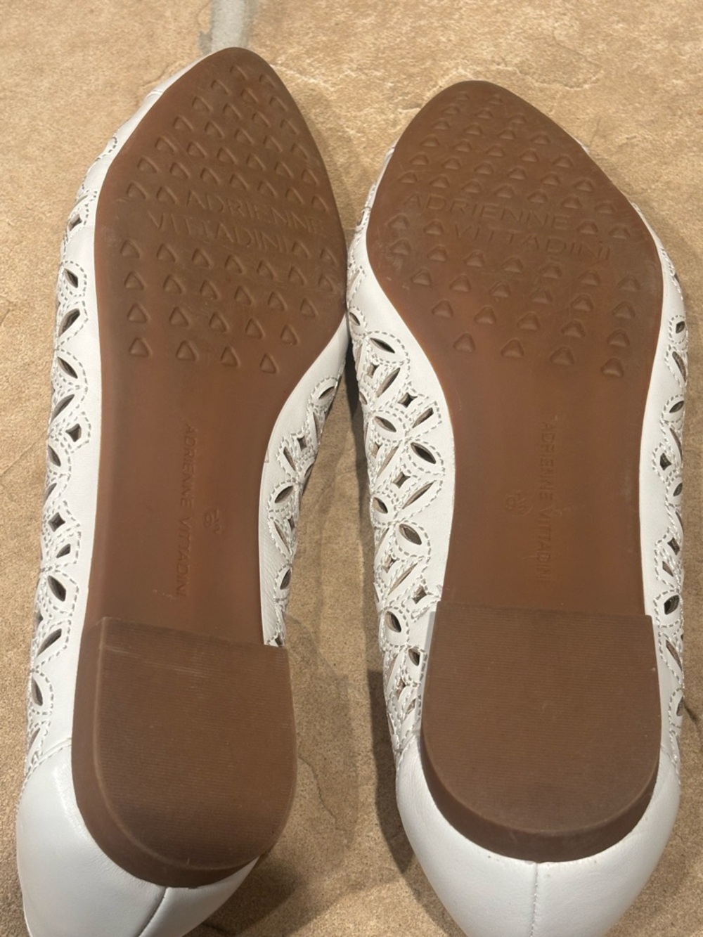 NWOT Adrienne Vittadini White Laser-Cut Pointed Toe Flats - Picture 8 of 9